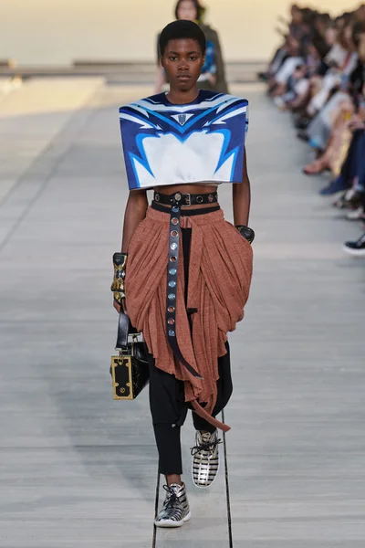 Look 6
